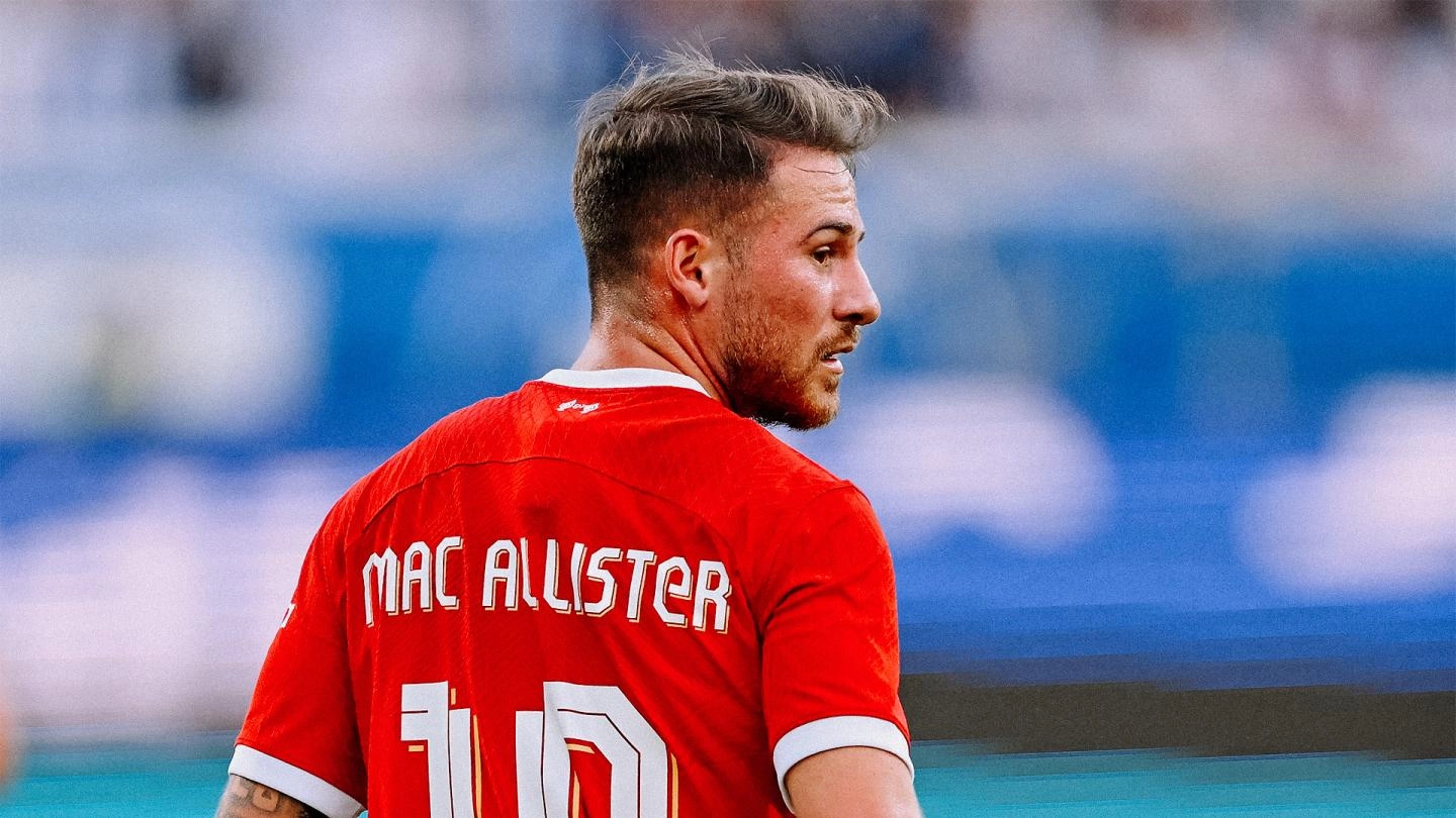 Alexis Mac Allister in action for Liverpool FC during a friendly