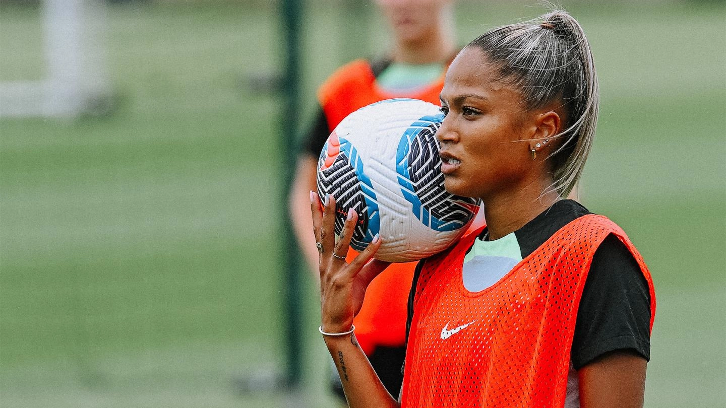 Taylor Hinds of Liverpool FC Women