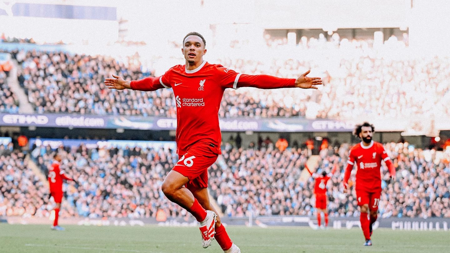 Alexander-Arnold equaliser sees Liverpool draw at Manchester City