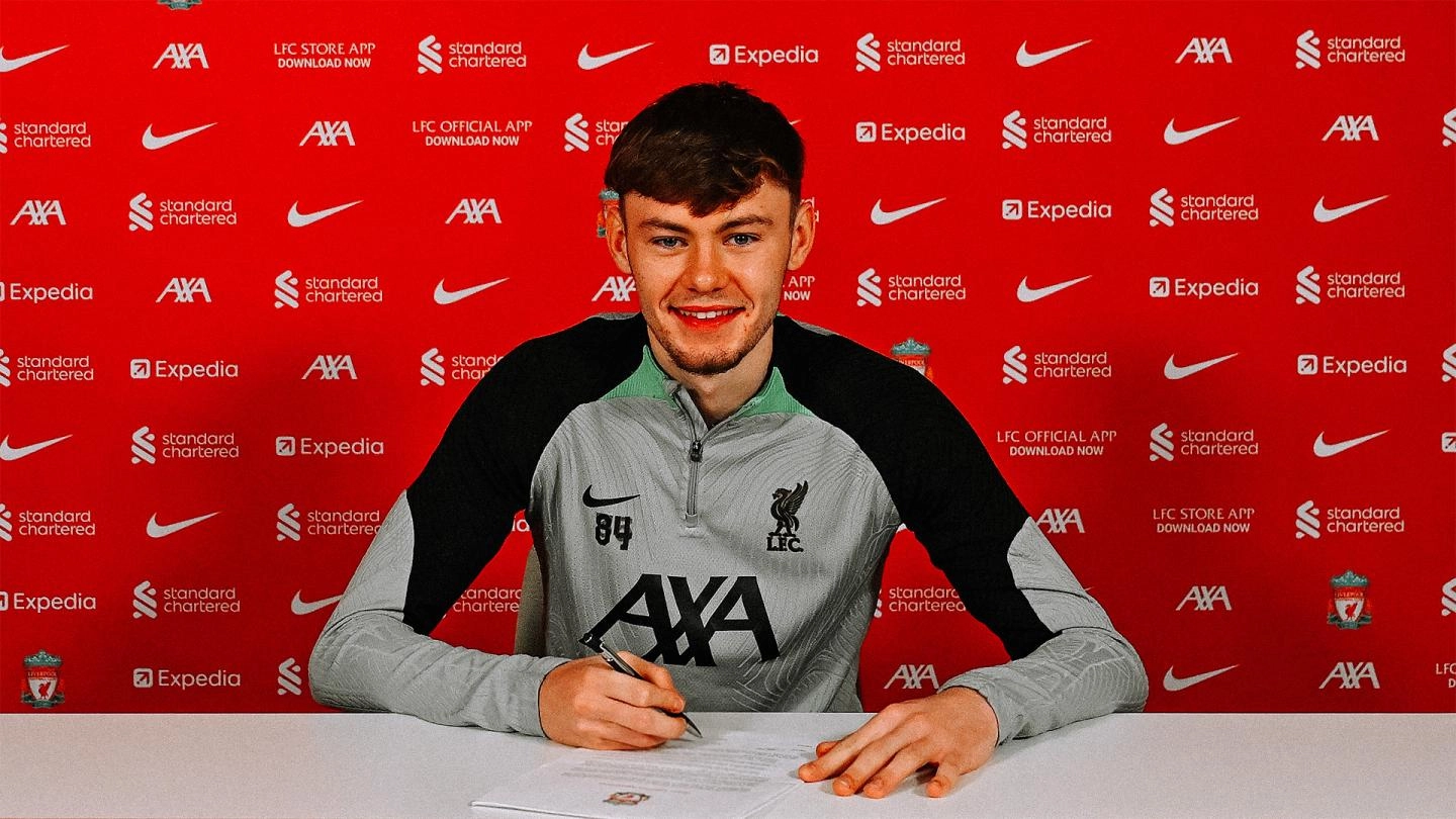 Conor Bradley signs new long-term contract with Liverpool.