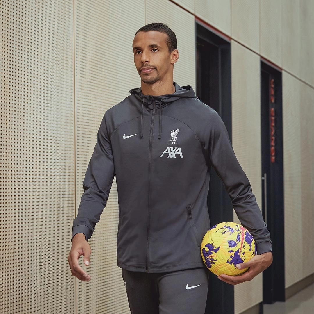 Liverpool FC introduces new spring training collection - Liverpool FC