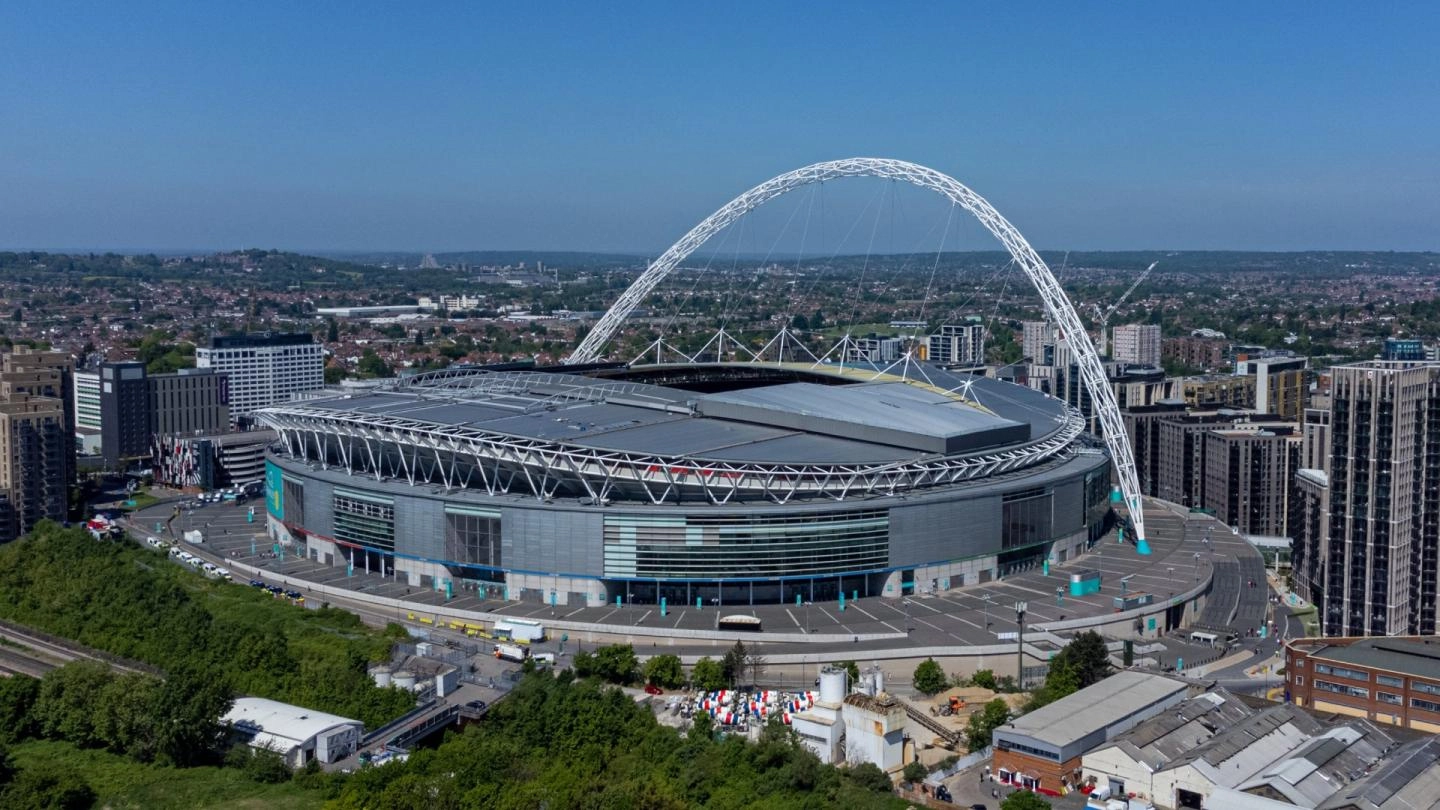 Match Centre: Chelsea v Liverpool - live Carabao Cup final updates from Wembley