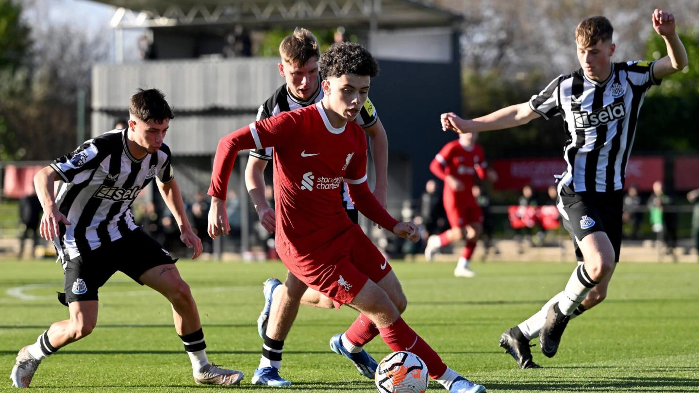 18.55 Uhr BST: Live-Fußball der U18 — schau dir Newcastle gegen Liverpool an - Liverpool FC