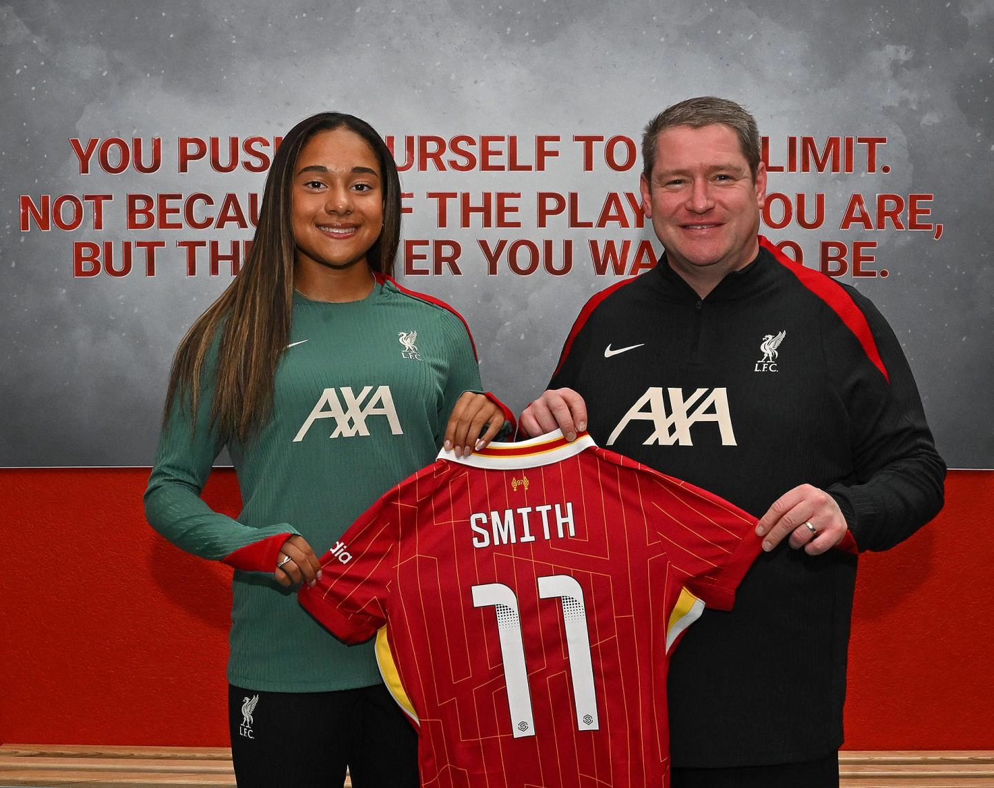 Mulheres do Liverpool FC completam contratação de Olivia Smith ...