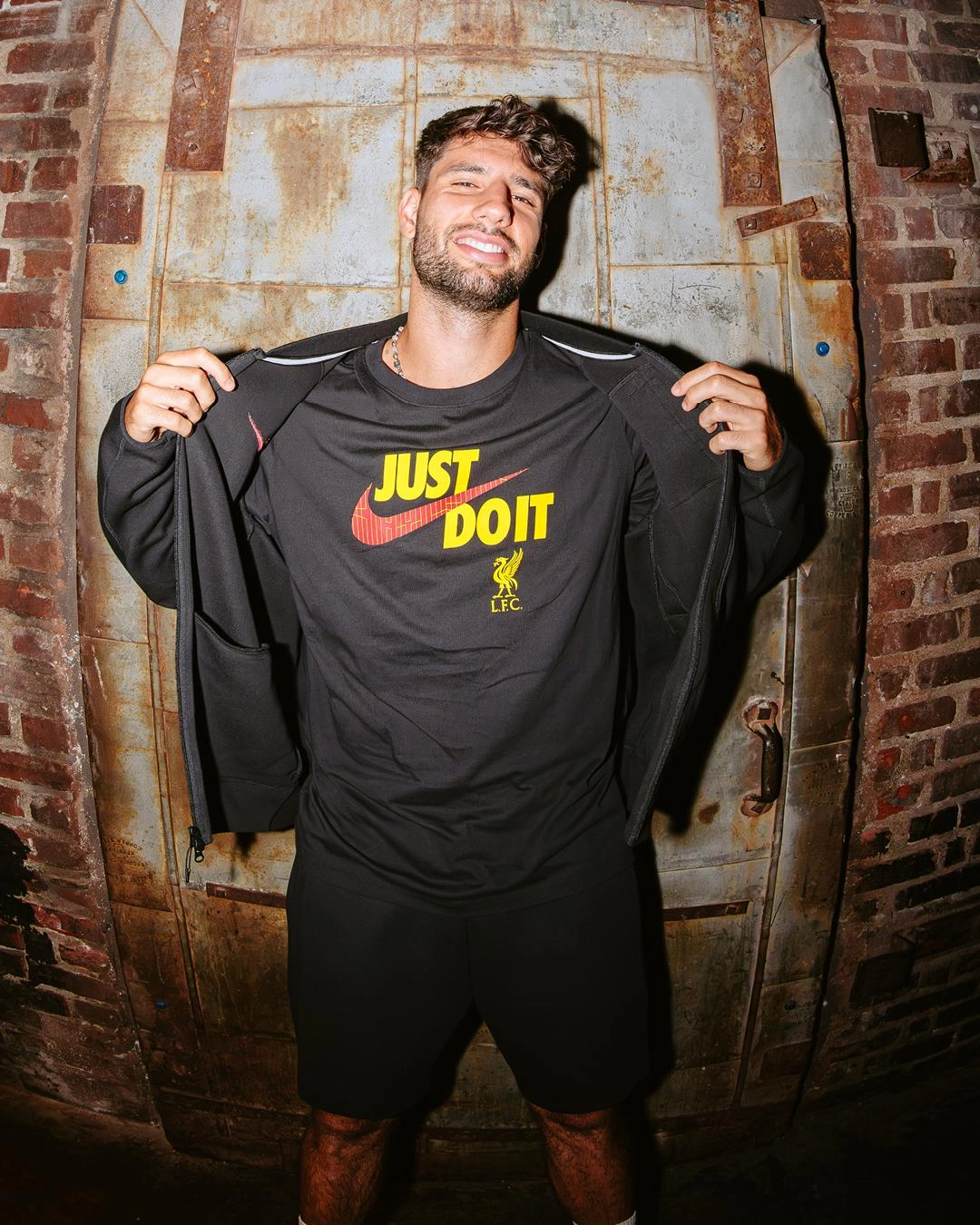 lfc-retail-nike-lifestyle-