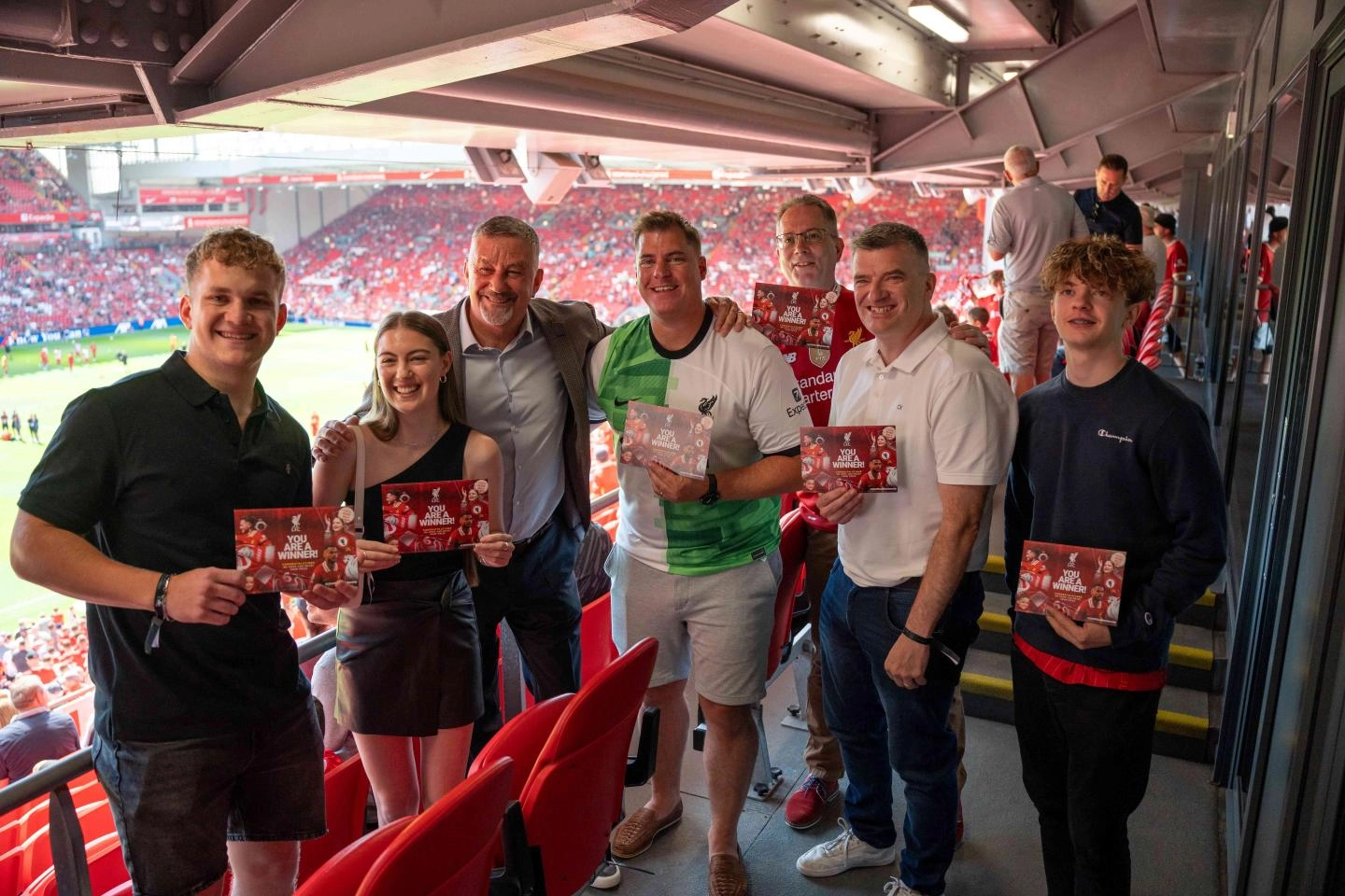 Members enjoy Pre-Season Hospitality with John Aldridge!