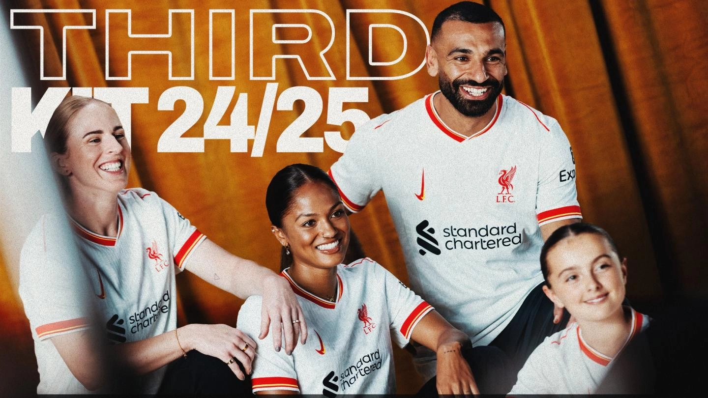 Behind the scenes of Liverpool's third kit shoot