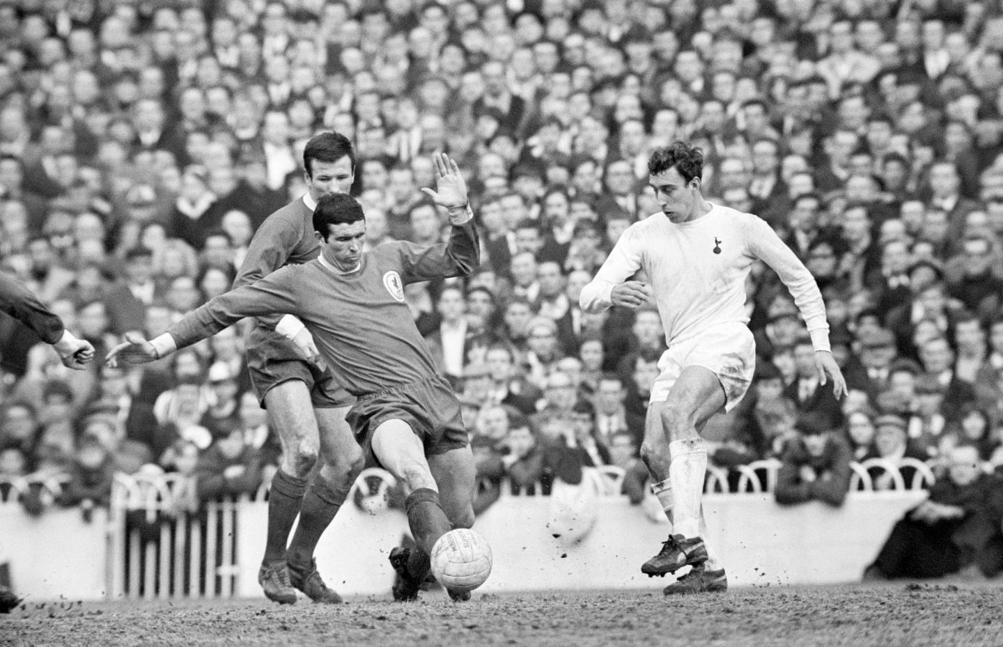 Yeats in action against Tottenham Hotspur