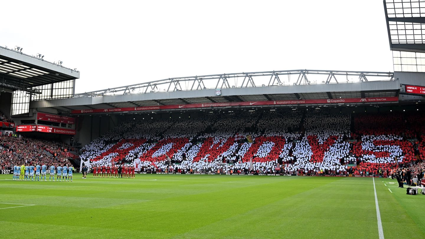 Video: Anfield rises in tribute to Liverpool FC legend Ron Yeats