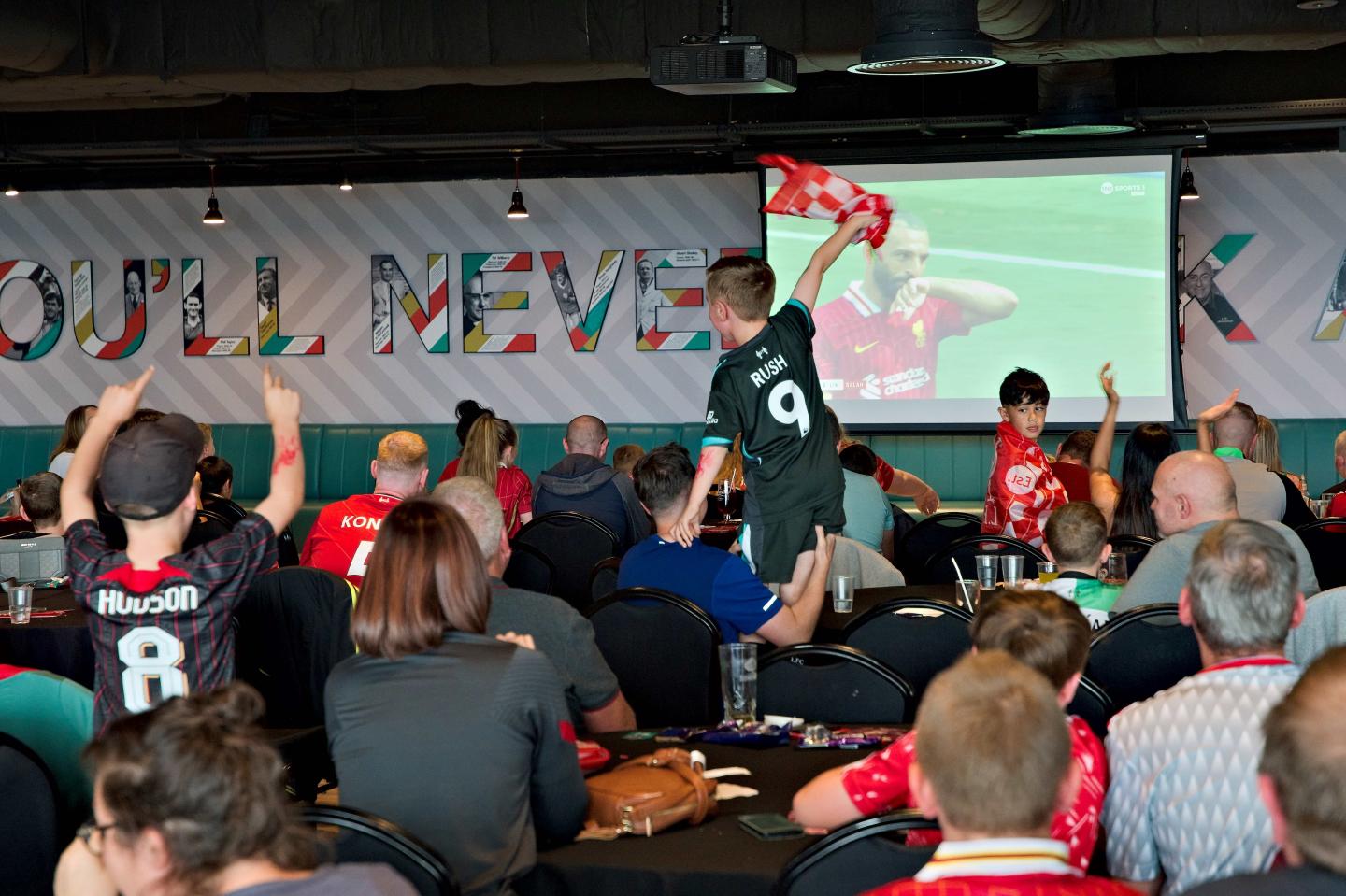 ALL RED VIDEO visual data 5