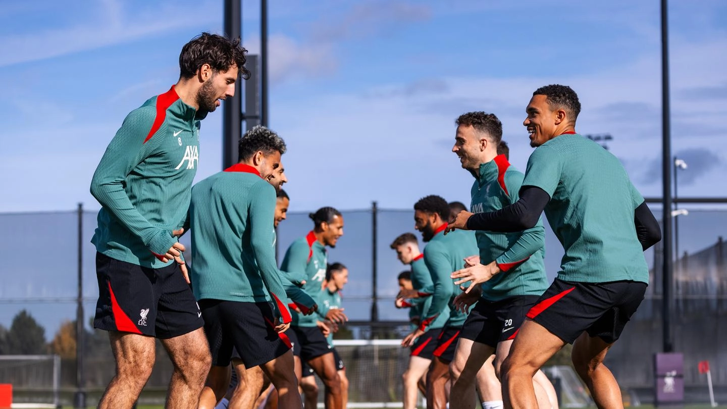 50 new photos: Liverpool back at AXA Training Centre ahead of Chelsea clash