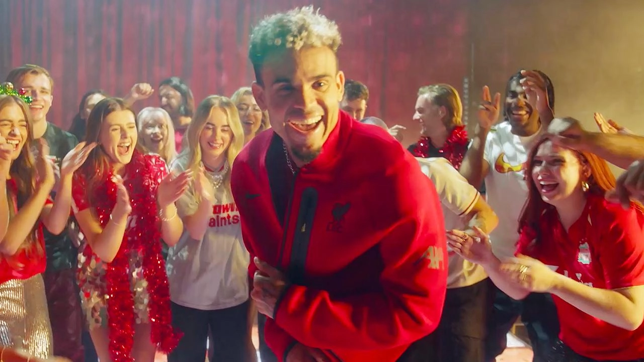 Diaz, Rush and famous faces star in the LFC Christmas advert Diaz, Rush and famous faces star in the LFC Christmas advert