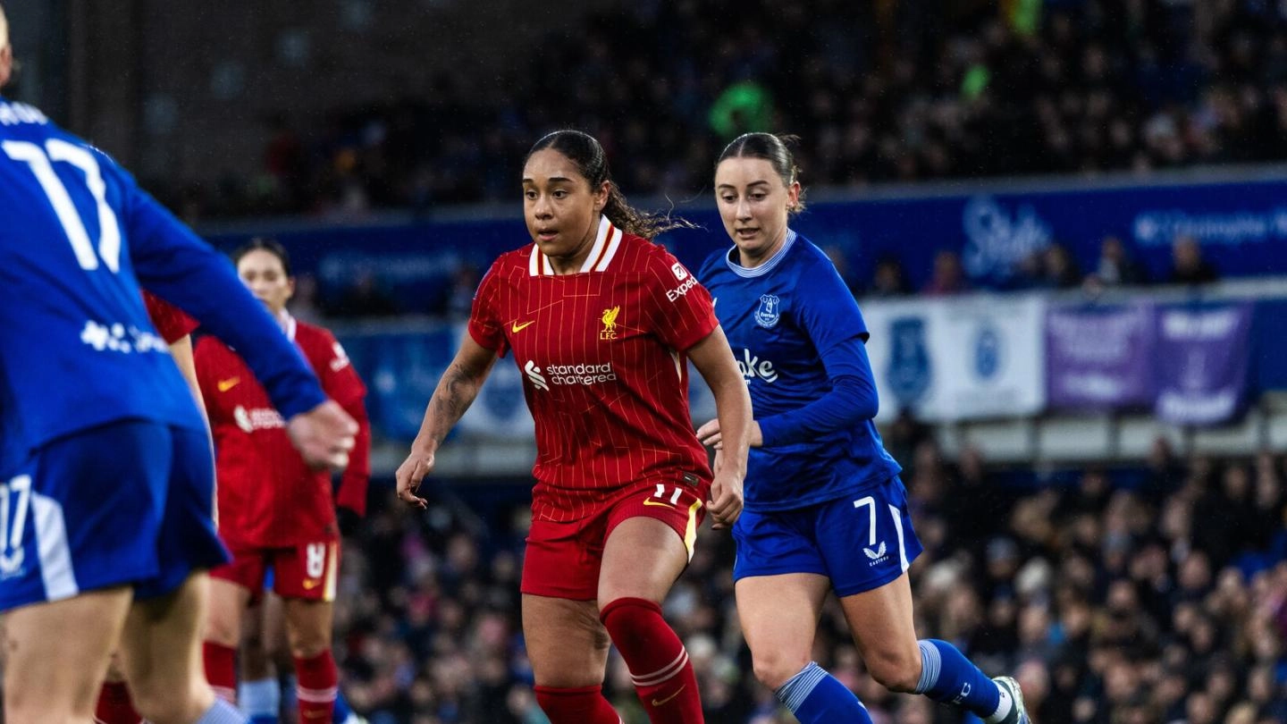 Liverpool beaten in WSL Merseyside derby at Goodison Park