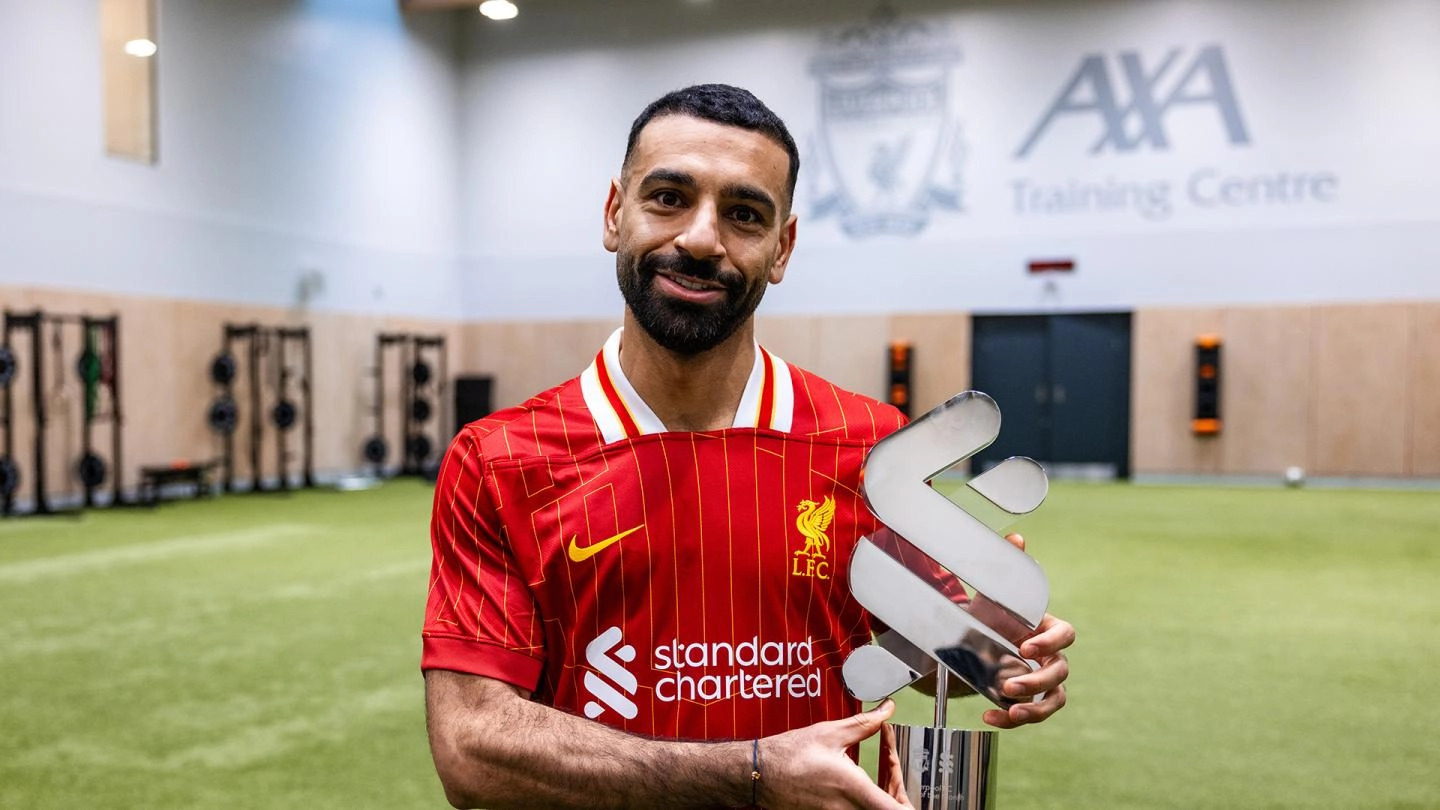 Mo Salah wins Liverpool's Men's Player of the Month award for November