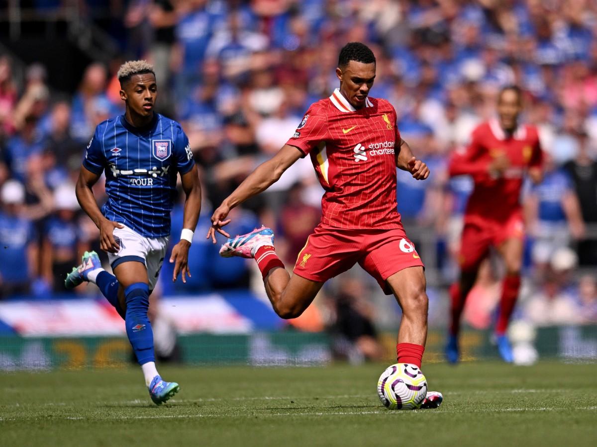 Liverpool FC オーセンティック　アレクサンダーアーノルド トレント・アレクサンダー・アーノルドのフィットネス