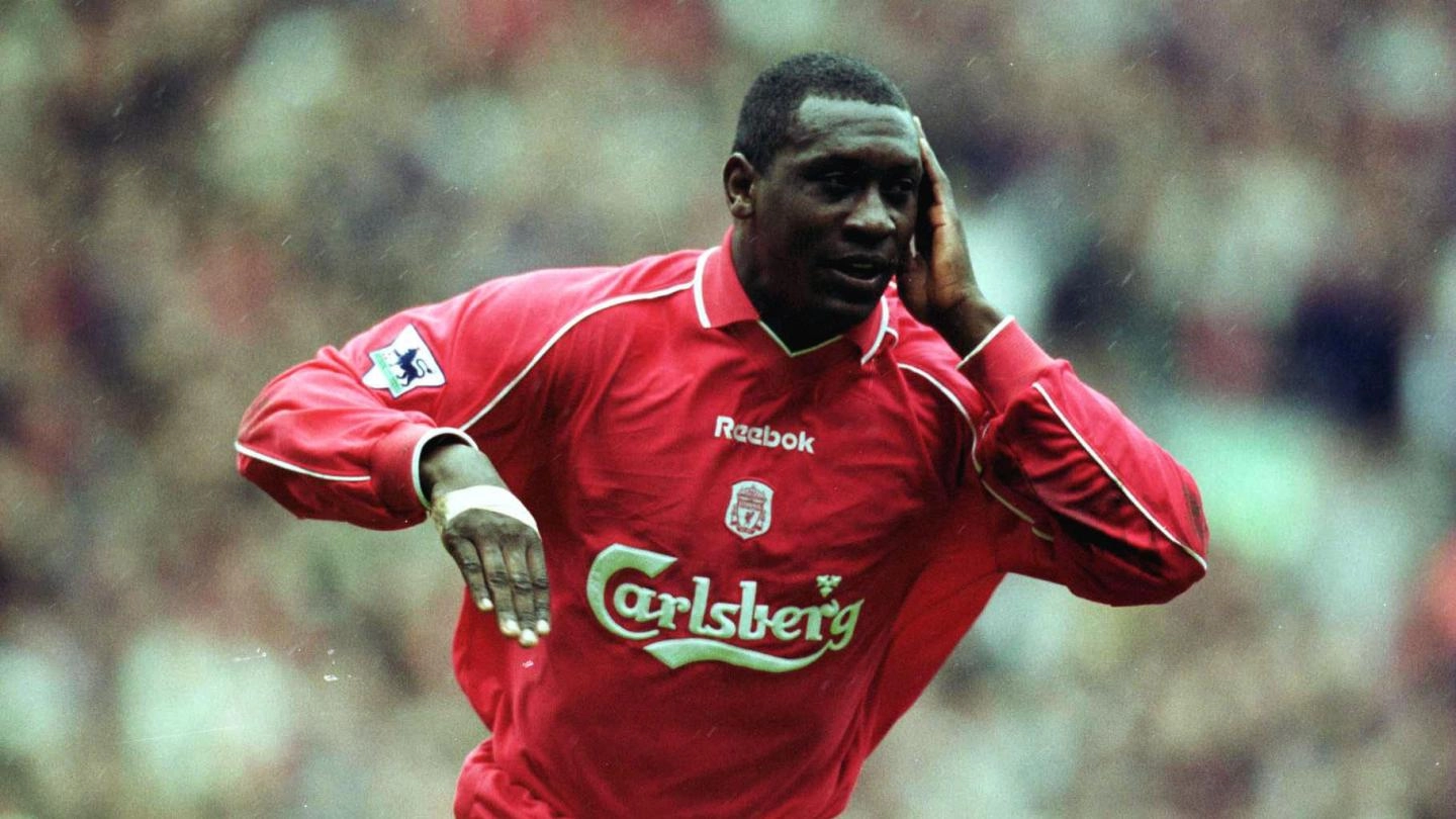 Emile Heskey Hòn Đá Tảng Trên Hàng Công Của Bóng Đá Anh