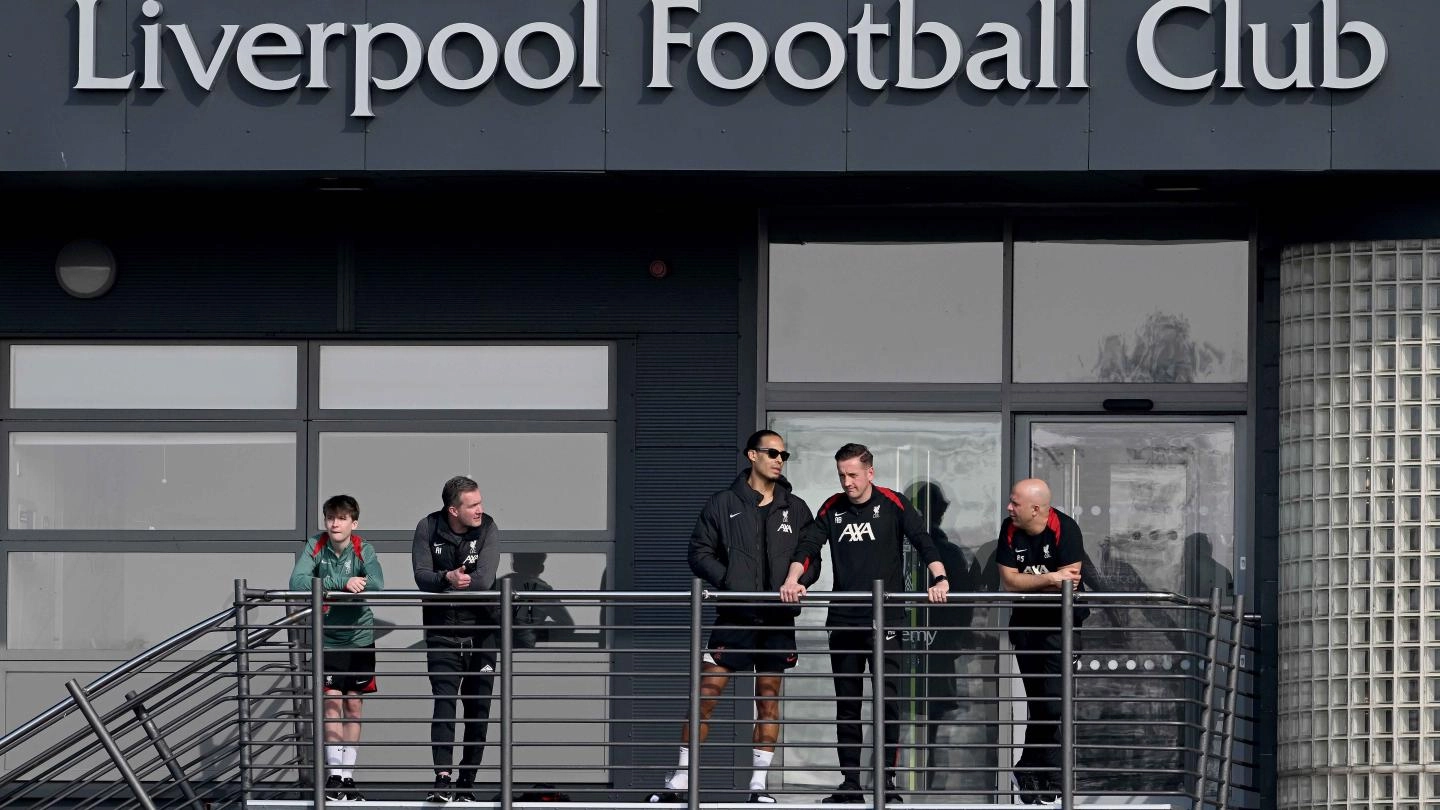 ARNE SLOT VIRGIL VAN DIJK ACADEMY