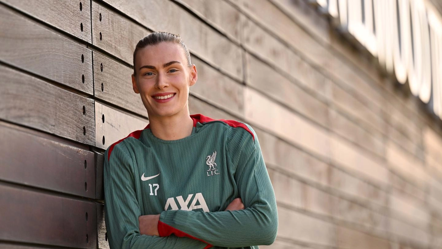 Why signing a new contract with LFC Women 'feels amazing' for Jenna Clark