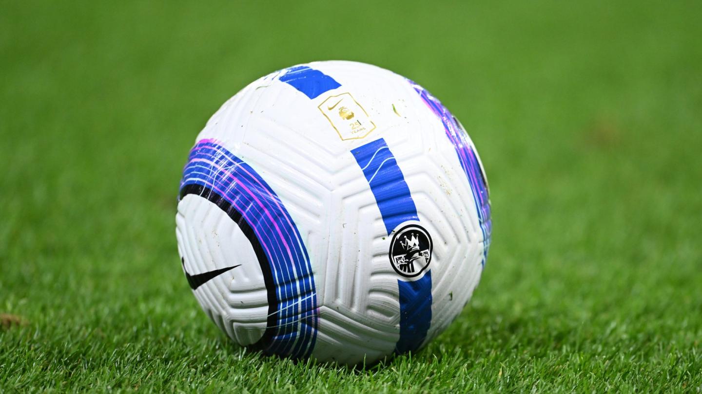 Amazon.co.jp: 2024年ユーロサッカー選手カード - 32人の偉大な
