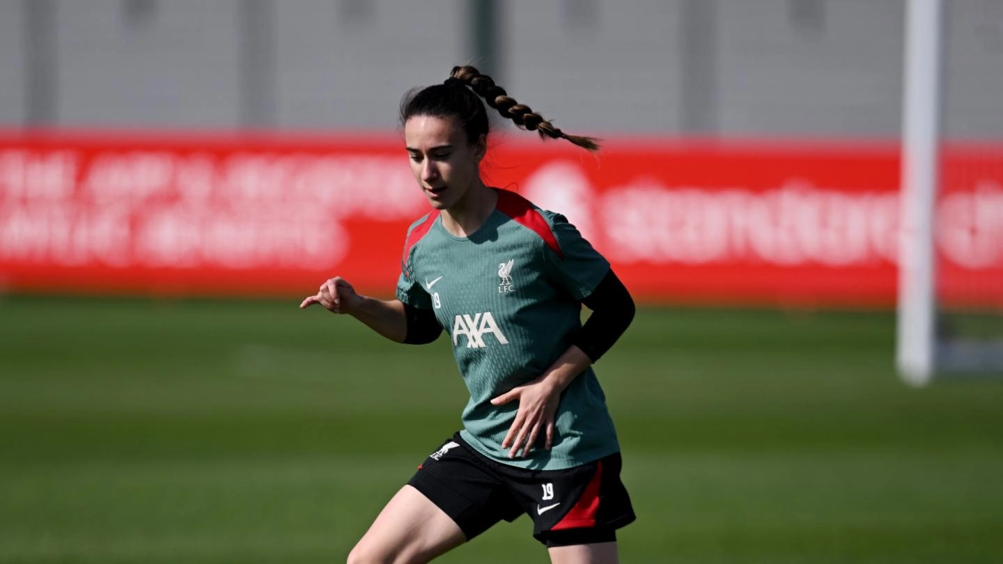 Julia Bartel and Ceri Holland fitness update ahead of Brighton v LFC Women