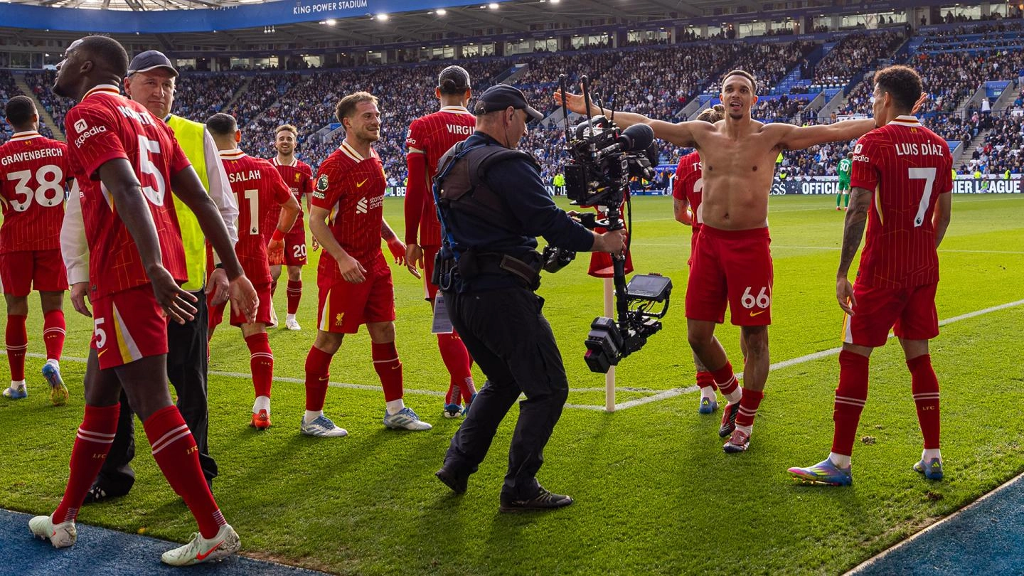 Alexander-Arnold 9/10 as Liverpool storm back for 18th