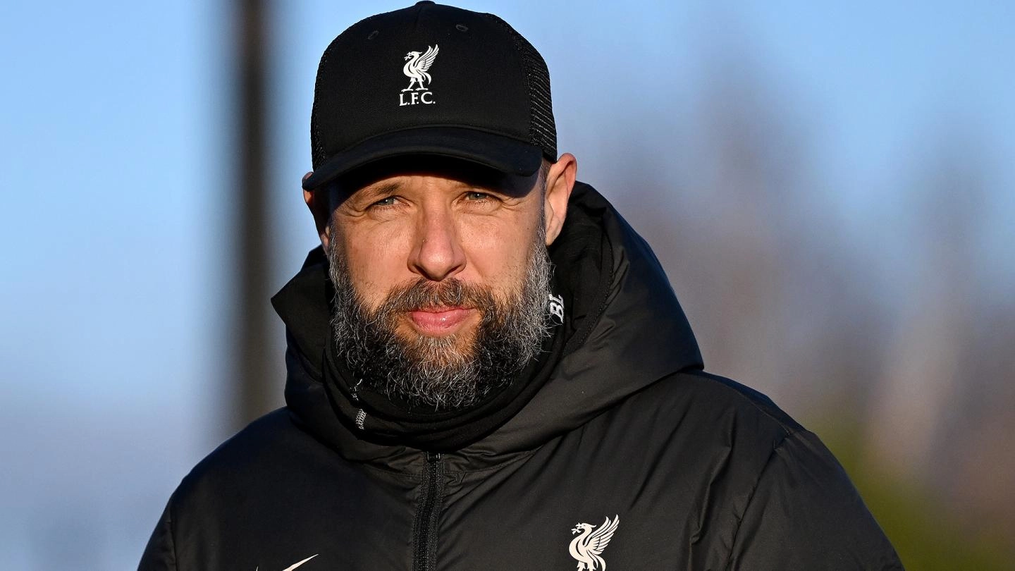 Barry Lewtas to step down as Liverpool U21s head coach