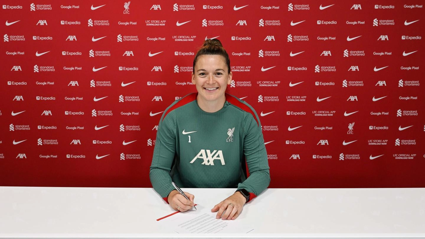 Rachael Laws signs new Liverpool FC Women contract