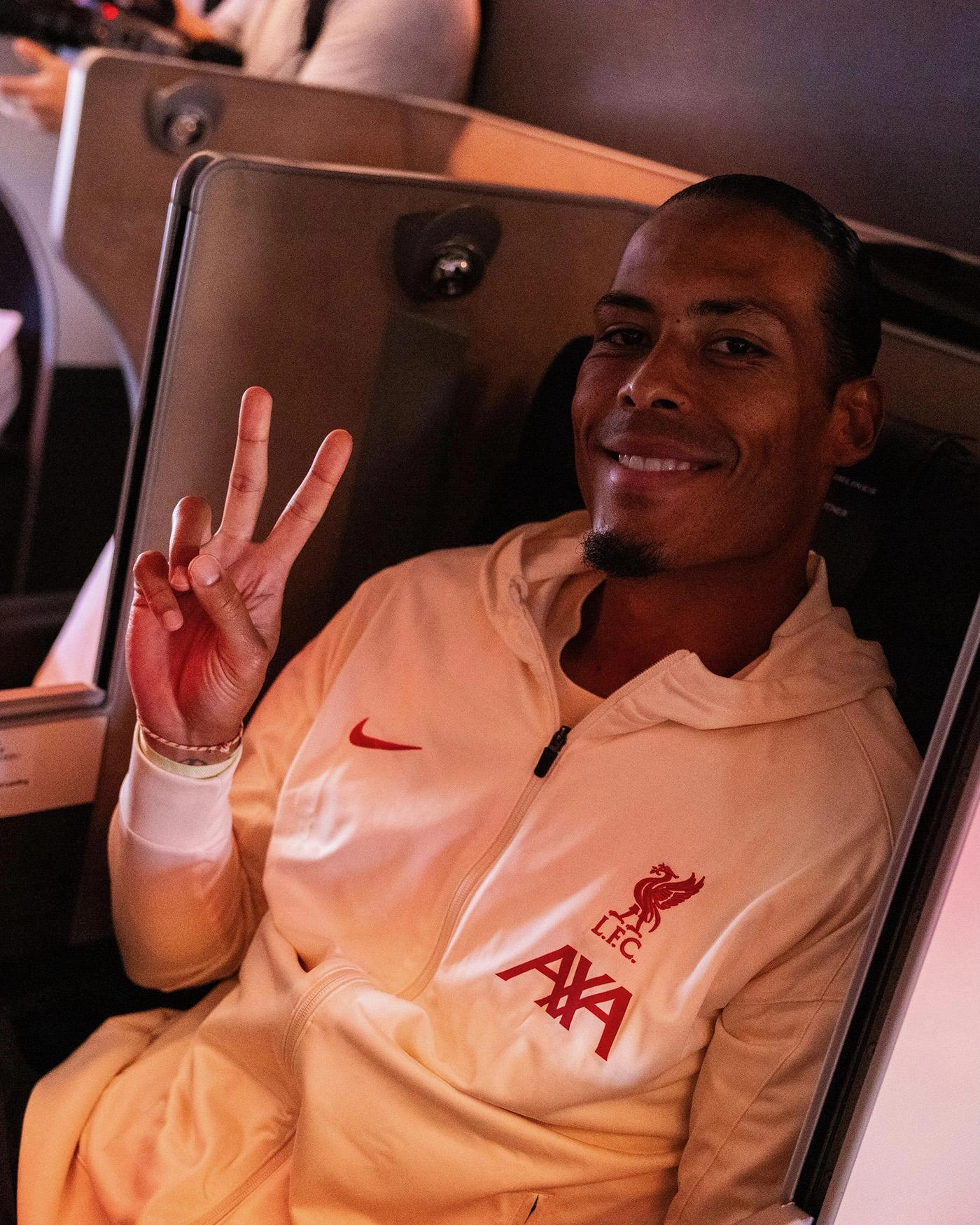 japan-arrivals-gallery-