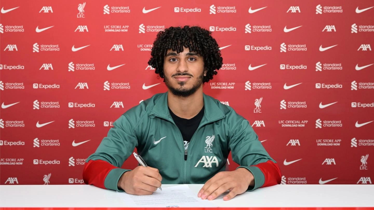 Kareem Ahmed signs first professional contract with Liverpool FC