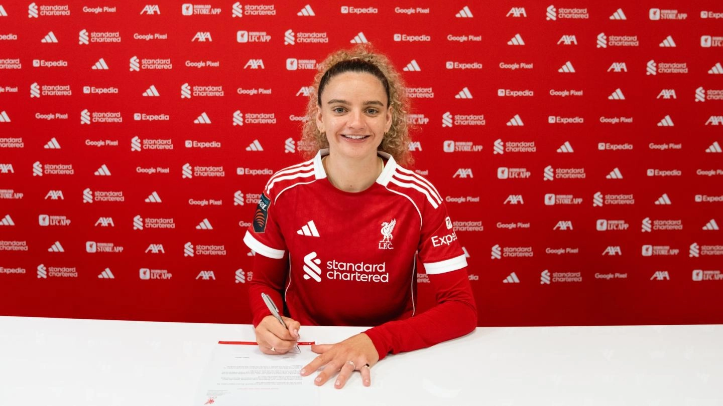Leanne Kiernan signs new Liverpool FC Women contract