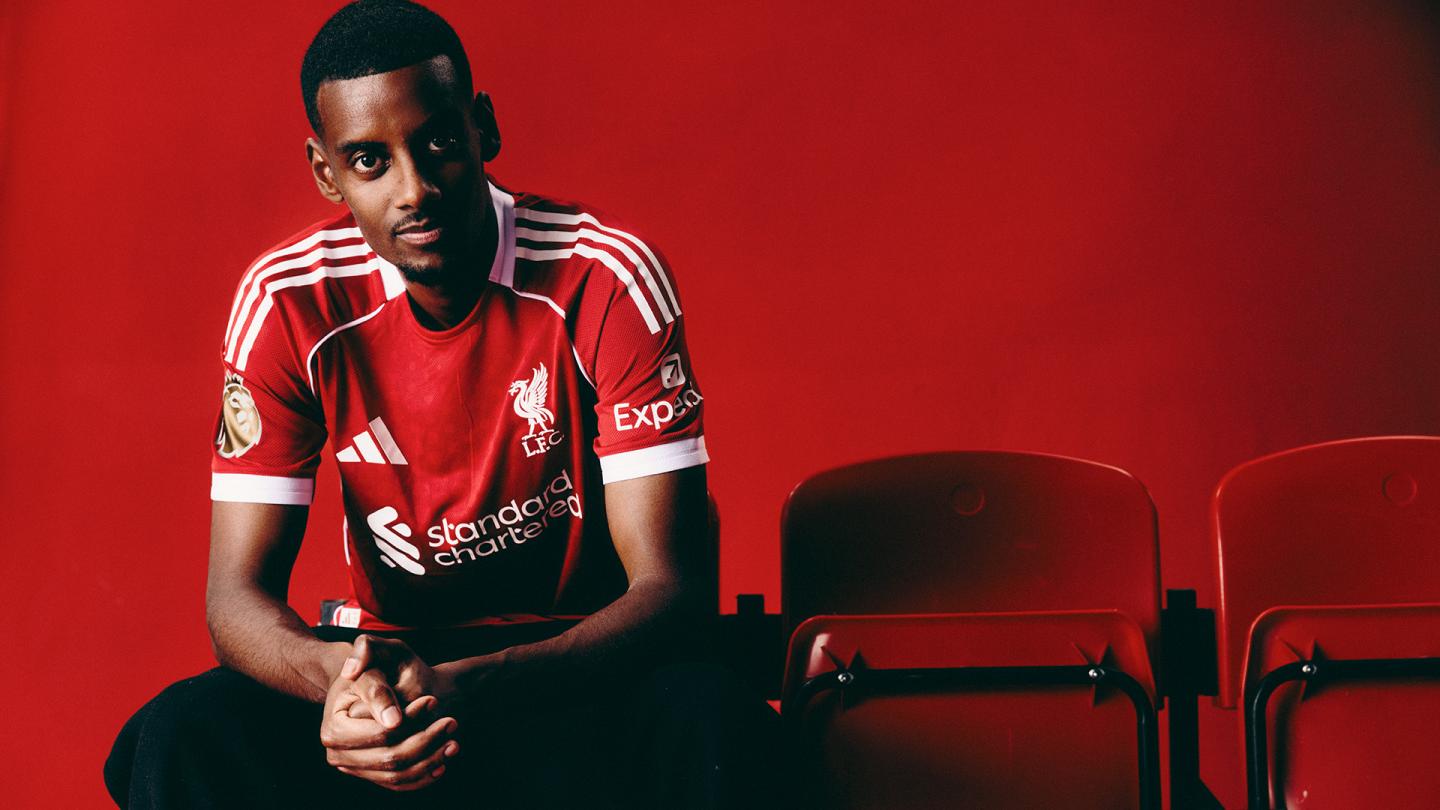リバプールがアレクサンダー・アイザックの契約を完了 - Liverpool FC