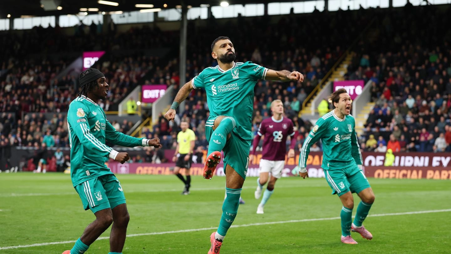 Liverpool achieve Premier League first with another late winner at Burnley Liverpool achieve Premier League first with another late winner at Burnley