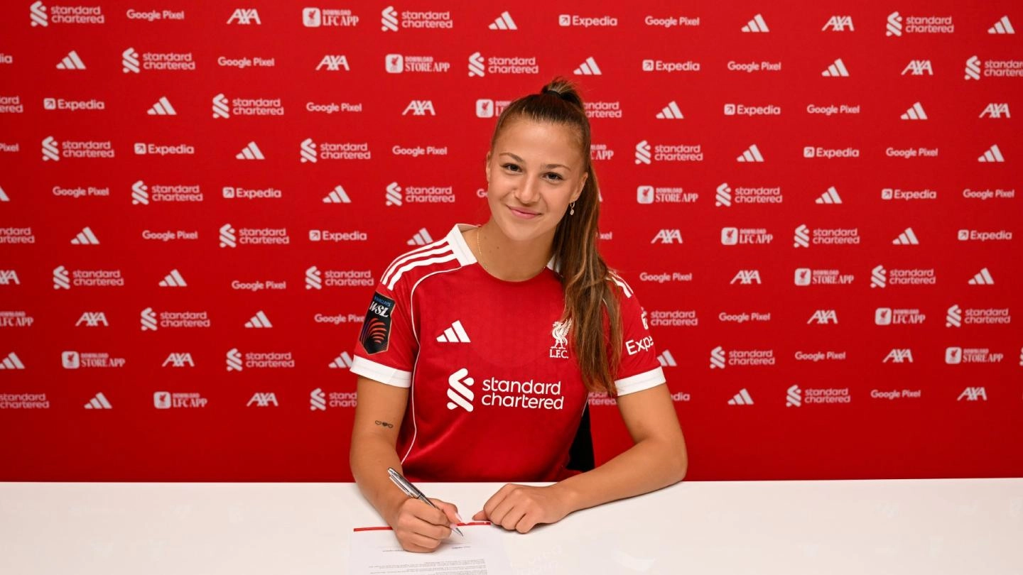 LFC Women sign Barcelona midfielder Emilia Szymczak on loan