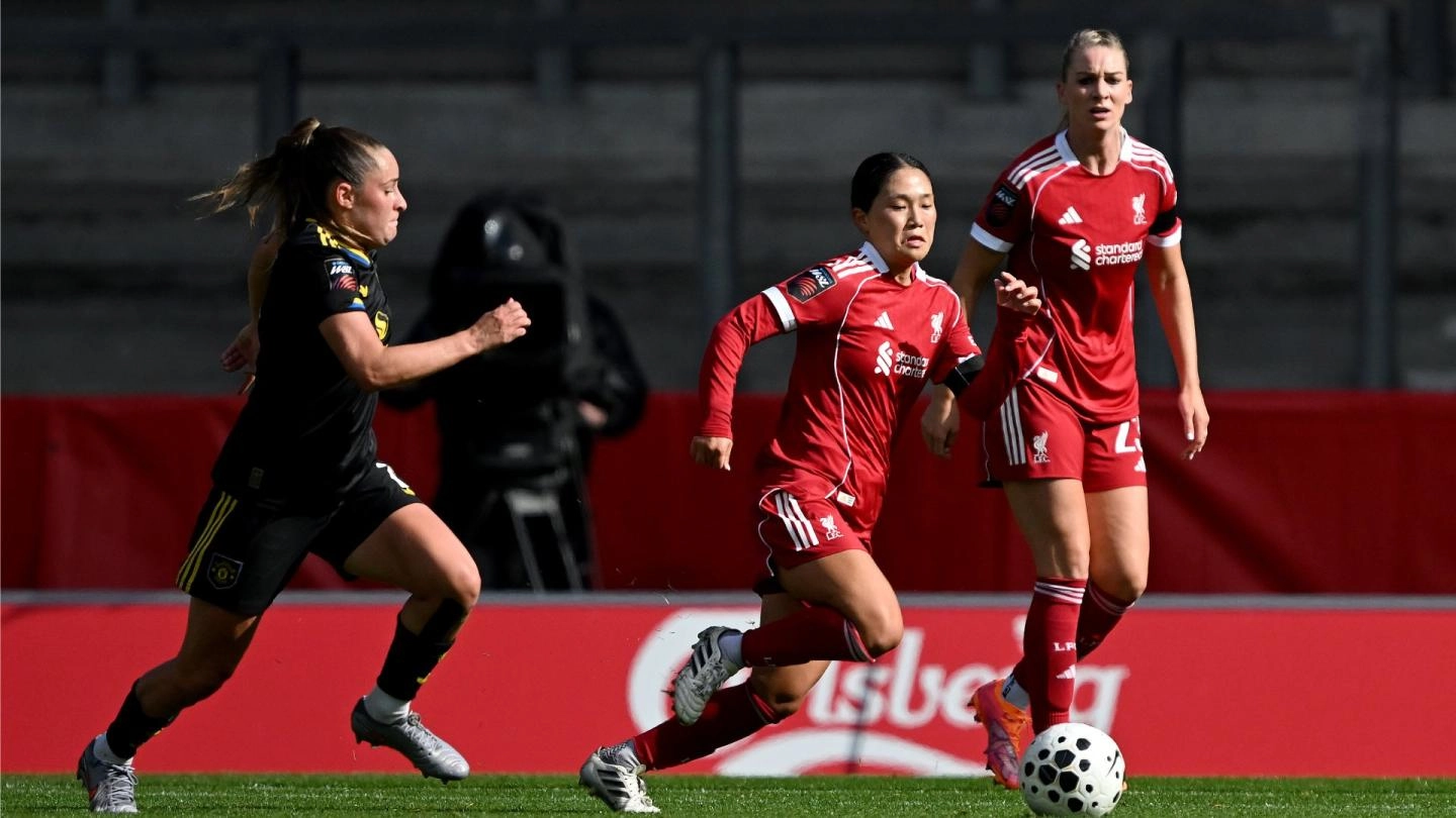 Liverpool defeated by Manchester United in WSL Liverpool defeated by Manchester United in WSL