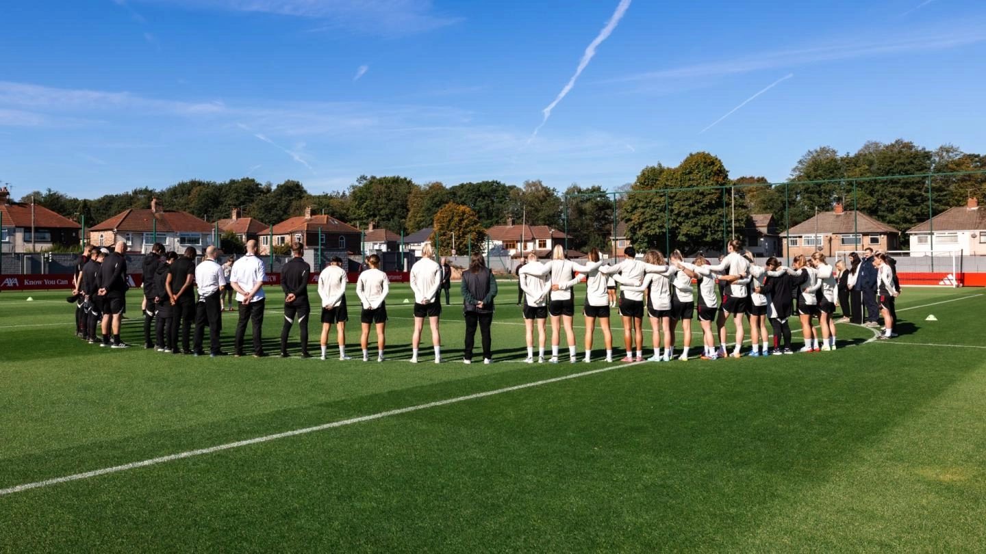 Liverpool FC Women players and staff hold minute's silence in memory of Matt Beard
