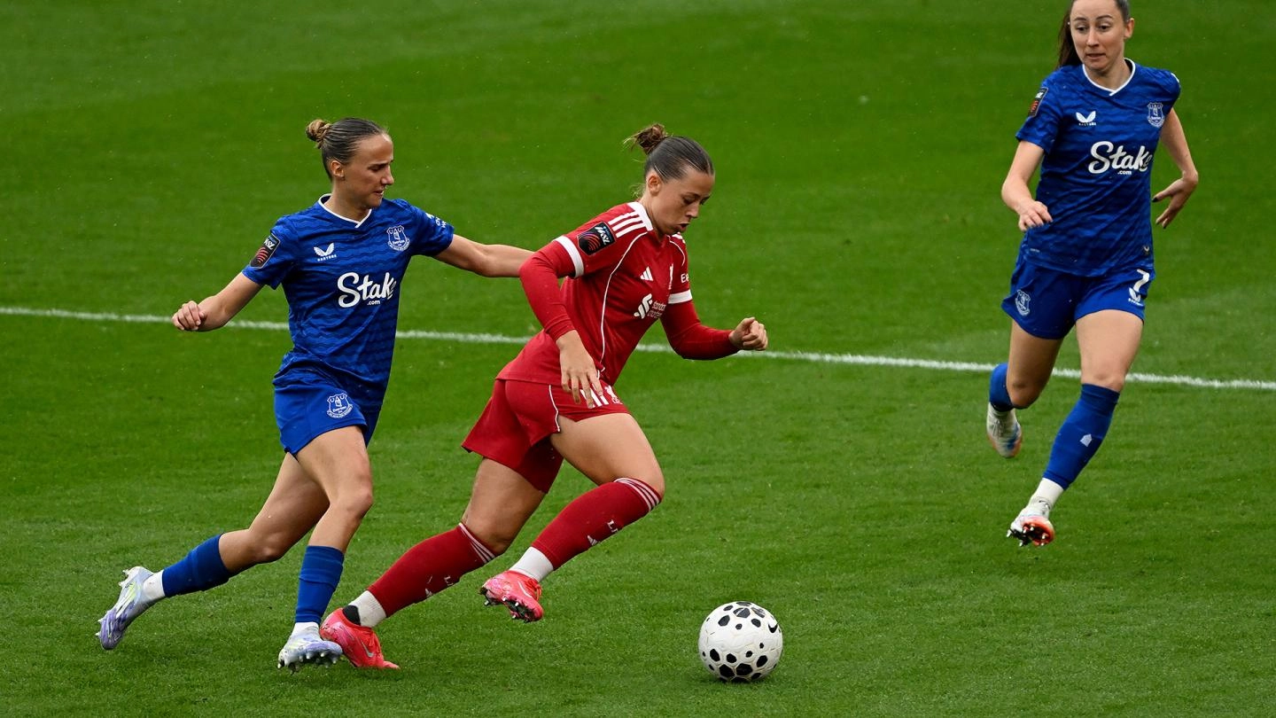 Match report: Liverpool lose WSL season-opener to Everton at Anfield Match report: Liverpool lose WSL season-opener to Everton at Anfield