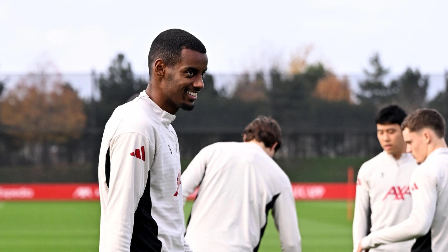 Manchester City v Liverpool: Team news