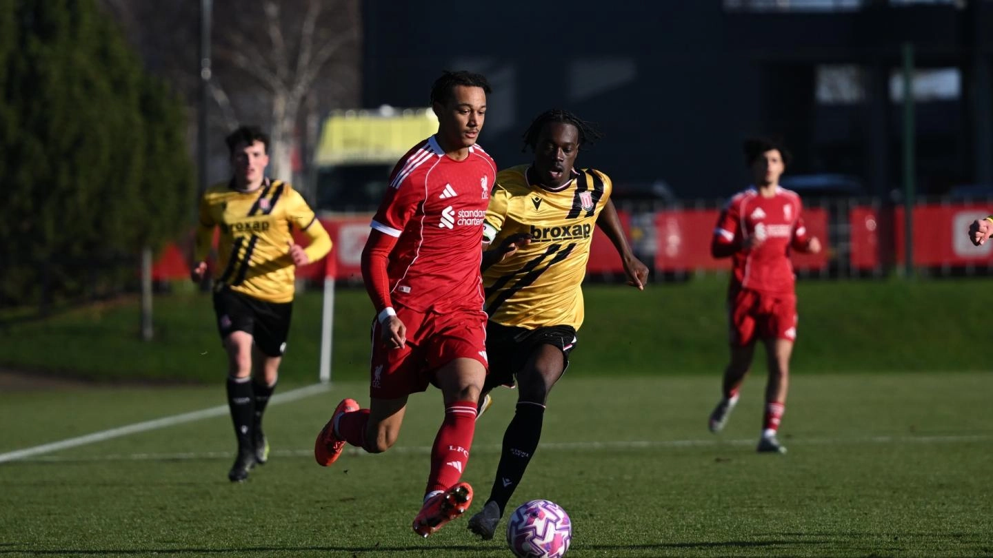 10.55 น. GMT: ฟุตบอลยู18 สด - ดูลิเวอร์พูล กับ สโต๊คซิตี้