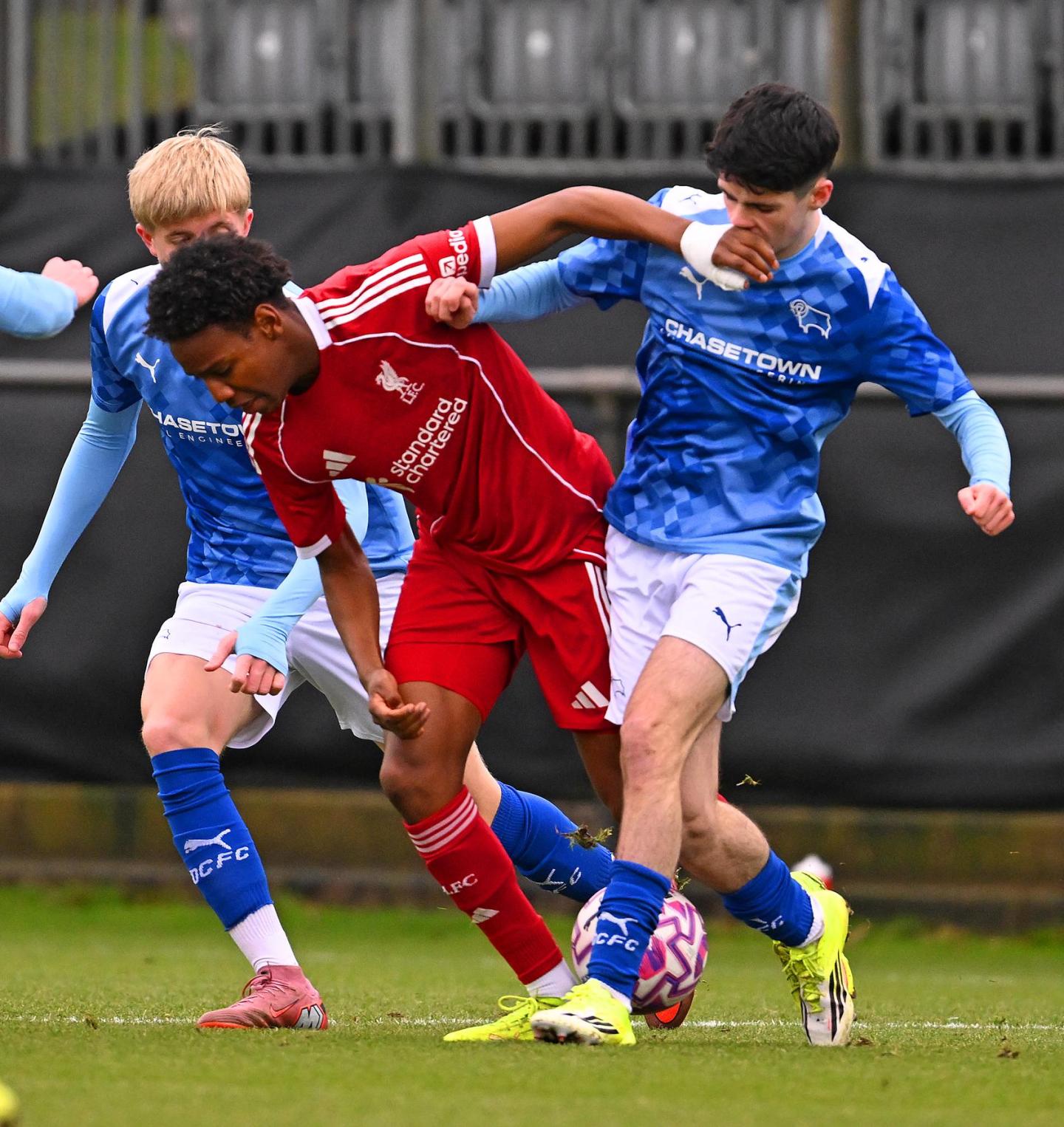 U18の試合レポート:リバプールがダービーに勝利してリーグ戦で4点を