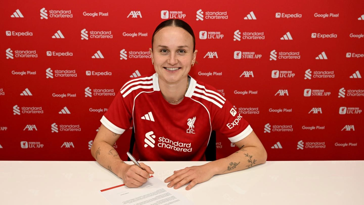 LFC Women seal loan signing of Scotland striker Martha Thomas