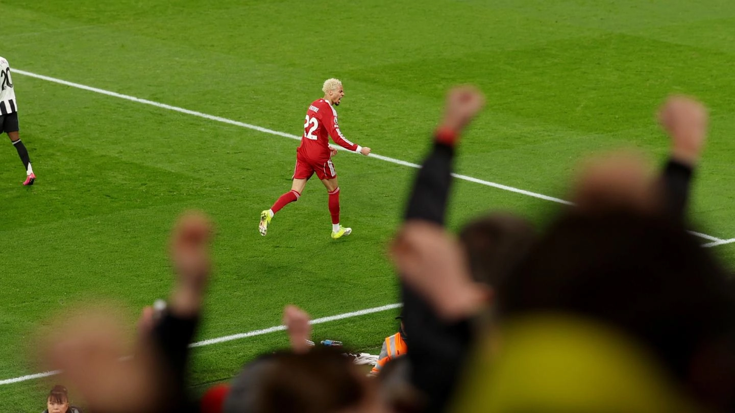 Liverpool 4-1 Newcastle United: Watch highlights and full match