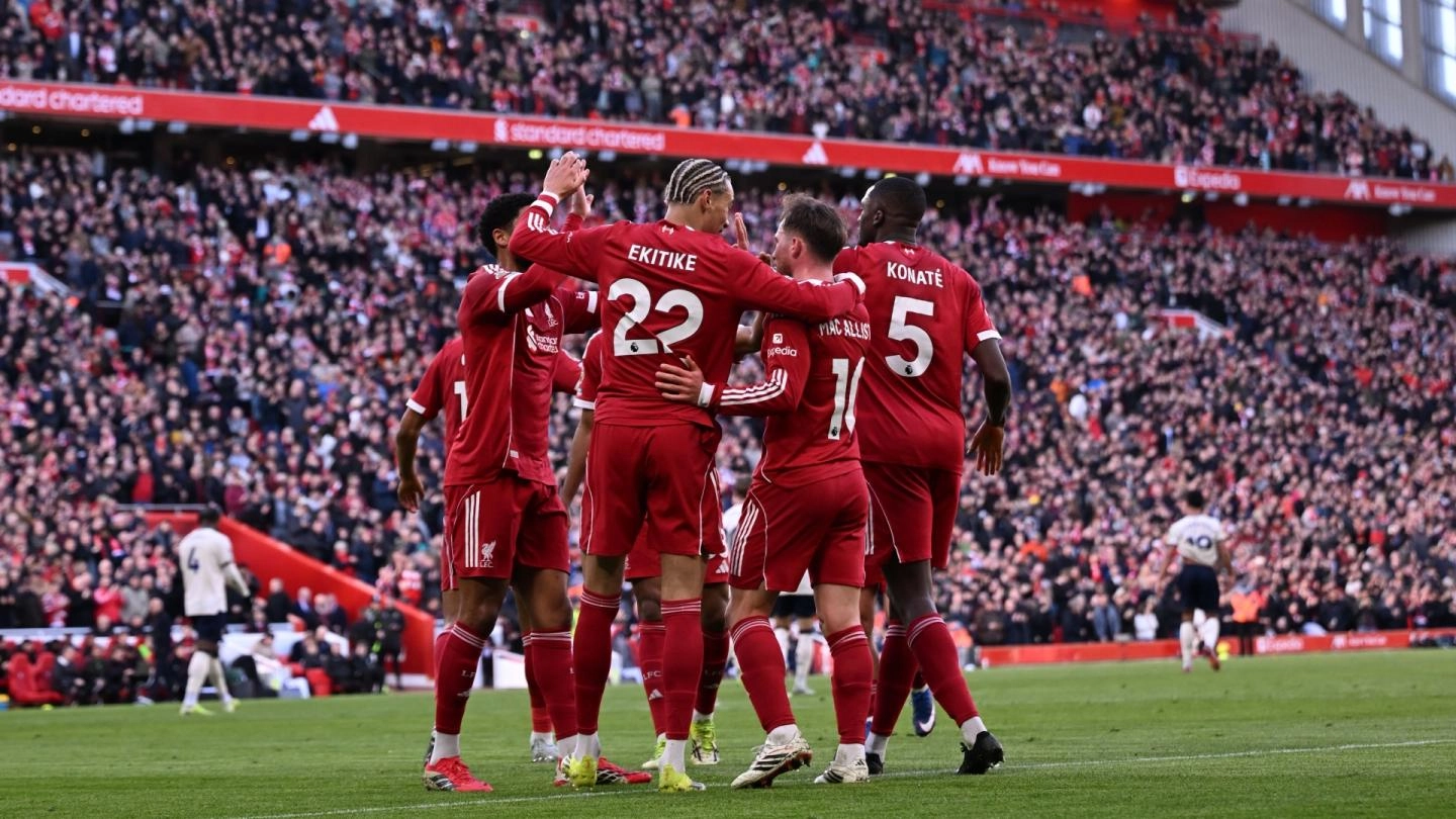 Liverpool score five in victory over West Ham at Anfield