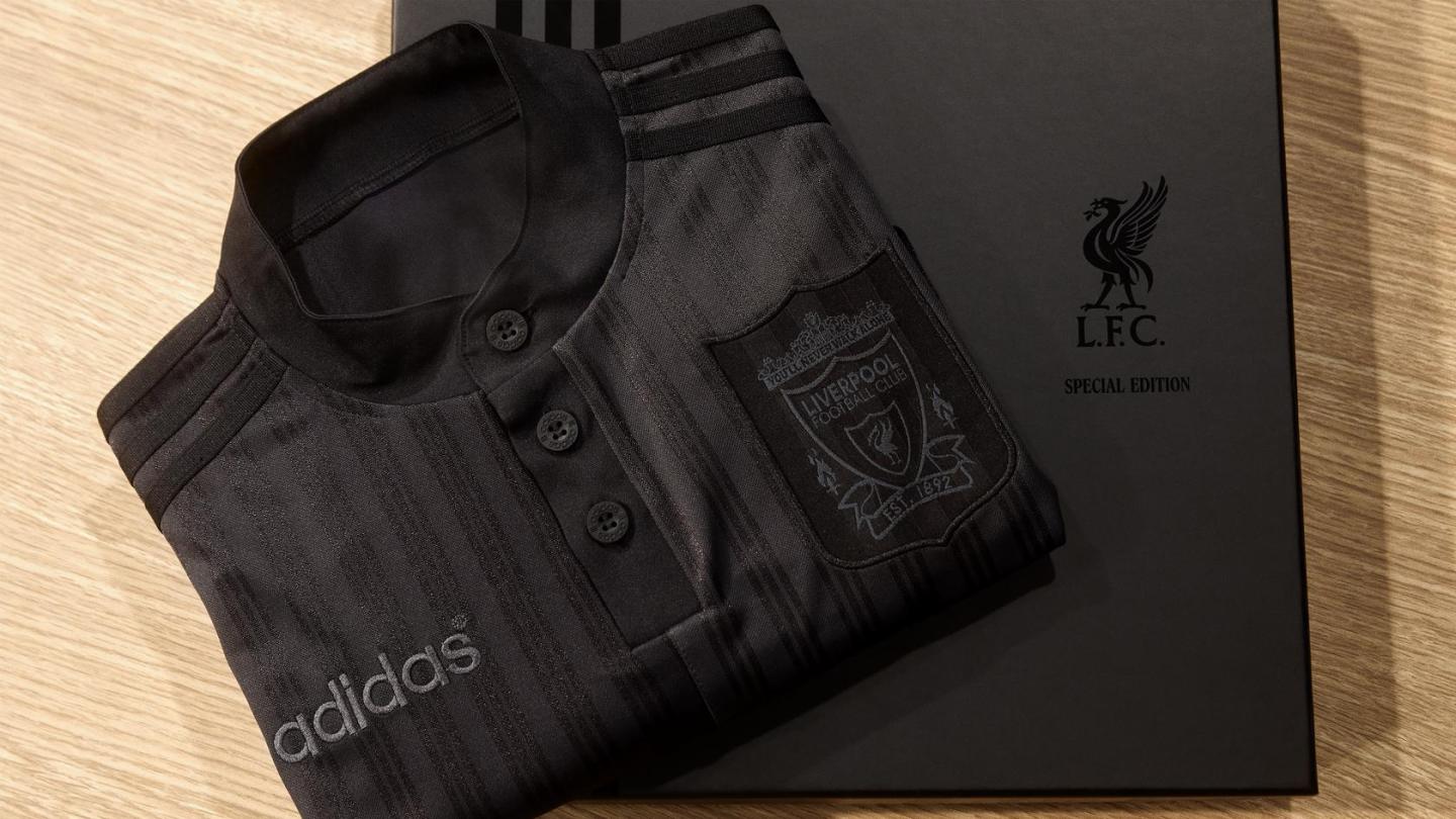 粗*品様 破格 値下げ不可adidas リバプール 3XLネーム無し ブラックシ 今すぐ発売：限定版のアディダスブリングバックブラックアウトジャージ