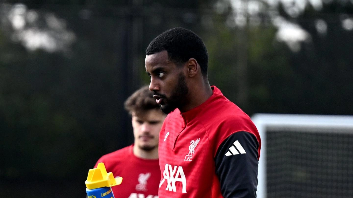 Arne Slot explains Alexander Isak absence for Man City v Liverpool Arne Slot explains Alexander Isak absence for Man City v Liverpool