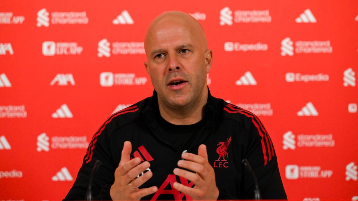 Arne Slot press conference: Man Utd, 'big compliment' to Curtis Jones, chance conversion and more