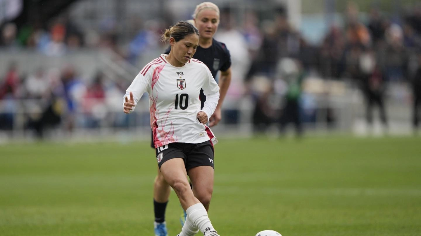 Fuka Nagano and Risa Shimizu play in Japan friendly against USA