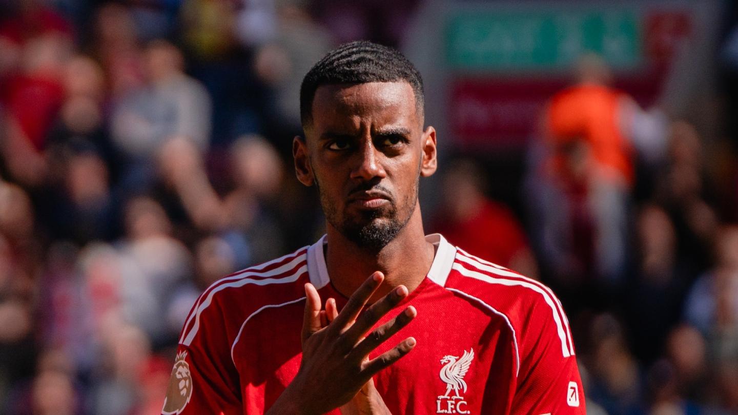 Liverpool's title defence in tatters after 3-2 loss to Manchester United — image 3