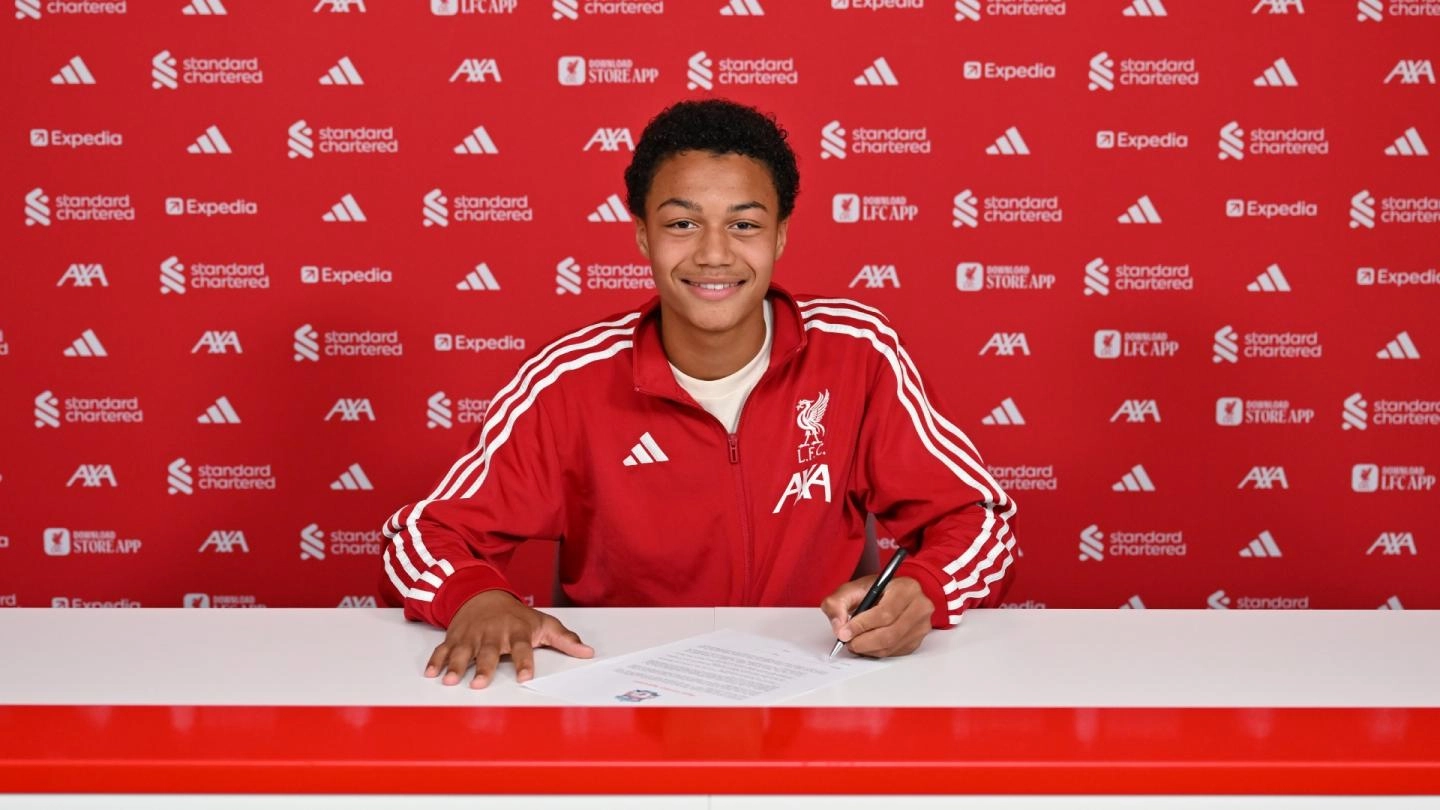 Prince Cisse signs first professional contract with Liverpool FC