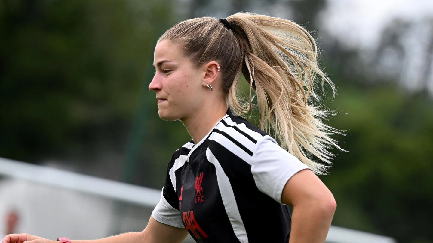 'I've missed this' - Marie Höbinger's road back to doing what she loves