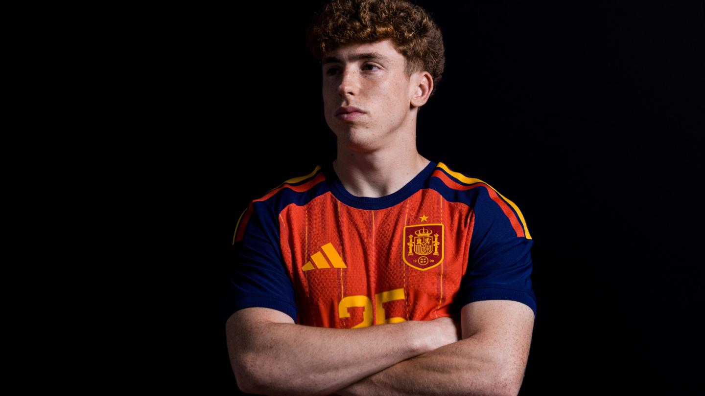 Hungry & Ambitious: Iraola Reveals Why Victor Muñoz Is a Must-Sign